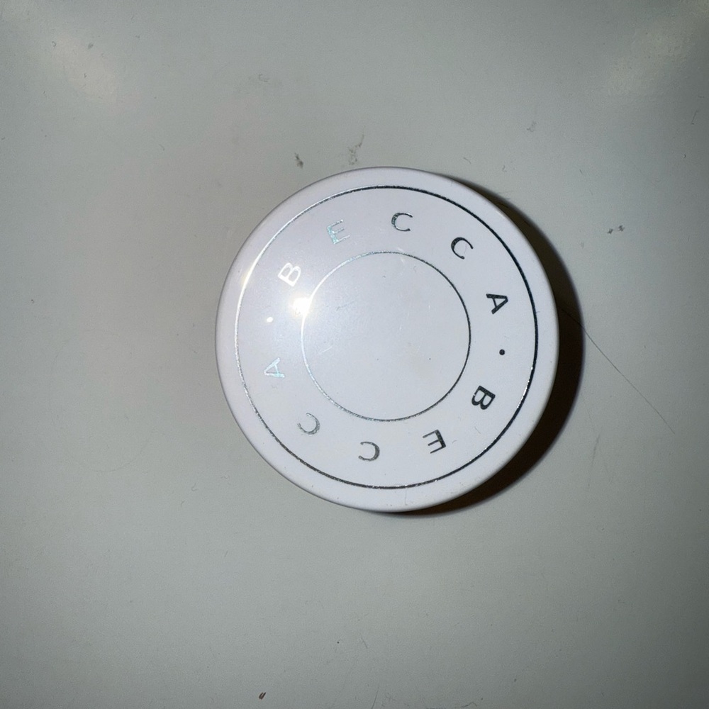 BECCA White Setting Powder - Picture 2 of 4